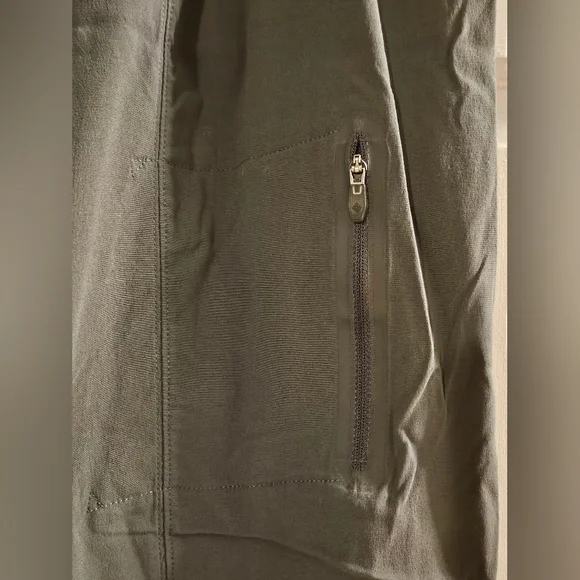 Columbia Hiking pants - Picture 3 of 5